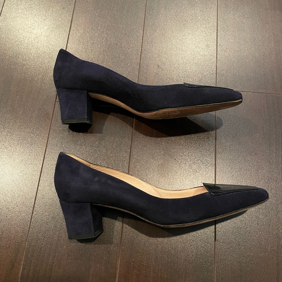 Oscar de la Renta Navy Runway Riley Square Toe Suede Patent Block Pumps - Picture 3 of 9